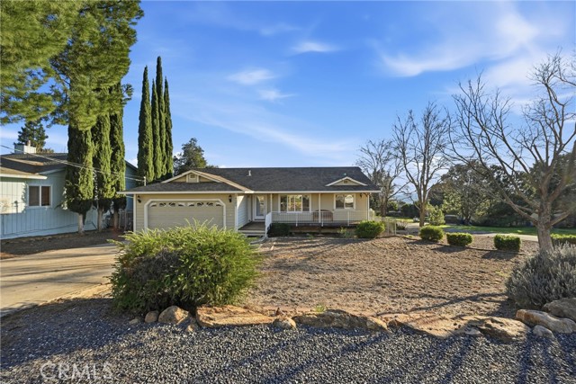 Detail Gallery Image 2 of 30 For 19093 Ravenhill Road, Hidden Valley Lake,  CA 95467 - 3 Beds | 2 Baths