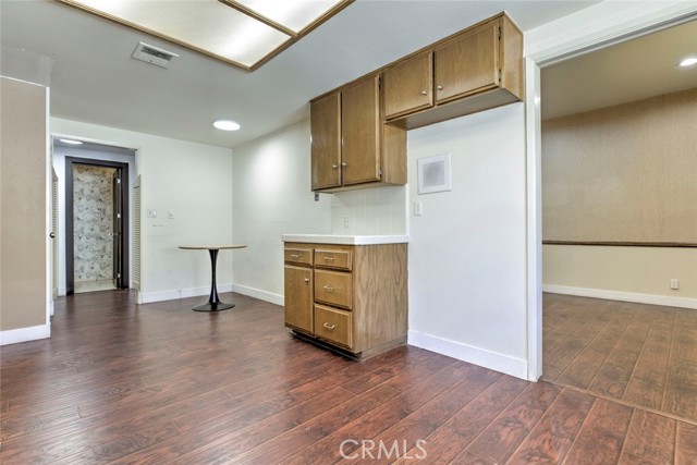 Detail Gallery Image 21 of 39 For 17522 Sherman Way #202,  Van Nuys,  CA 91406 - 2 Beds | 3 Baths