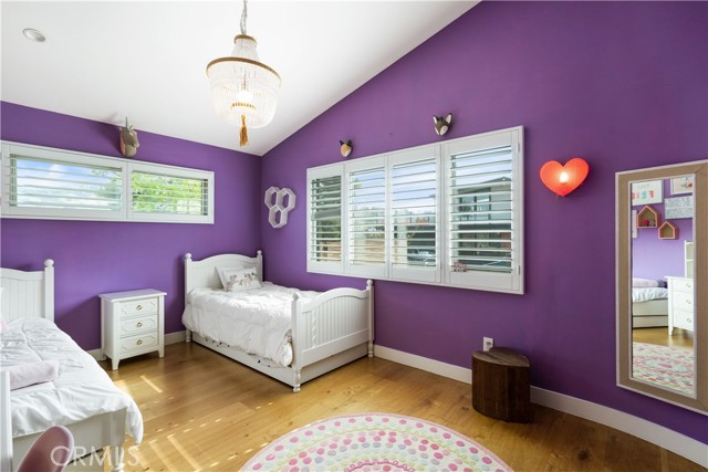 Detail Gallery Image 35 of 65 For 11308 Dona Teresa Dr, Studio City,  CA 91604 - 5 Beds | 4 Baths