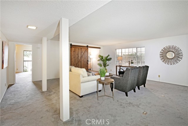 Detail Gallery Image 6 of 37 For 10420 Downey Ave #101,  Downey,  CA 90241 - 2 Beds | 2 Baths