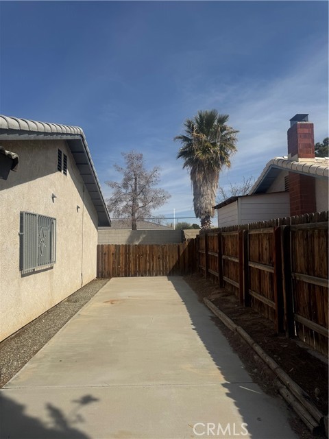 15469 Chaparral Street, Victorville CA: https://media.crmls.org/medias/16972825-fd13-41ea-bea0-b841f100f569.jpg