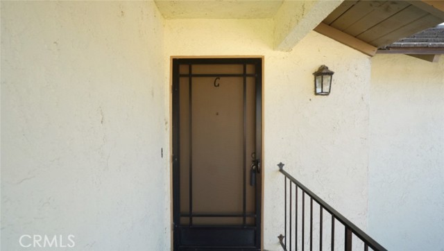 7310 Corsican Drive, Huntington Beach CA: https://media.crmls.org/medias/1697e499-64ad-43e9-883d-a98fa1dbfc72.jpg