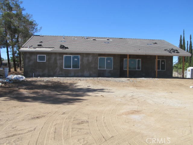 Detail Gallery Image 5 of 20 For 15772 Jasmine Ave, Victorville,  CA 92395 - 4 Beds | 3 Baths