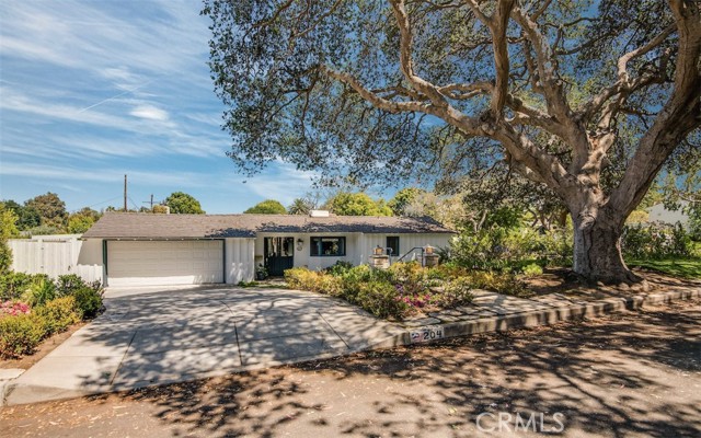 204 Via Alcance, Palos Verdes Estates, California 90274, 5 Bedrooms Bedrooms, ,2 BathroomsBathrooms,Residential,Sold,Via Alcance,PV21150987