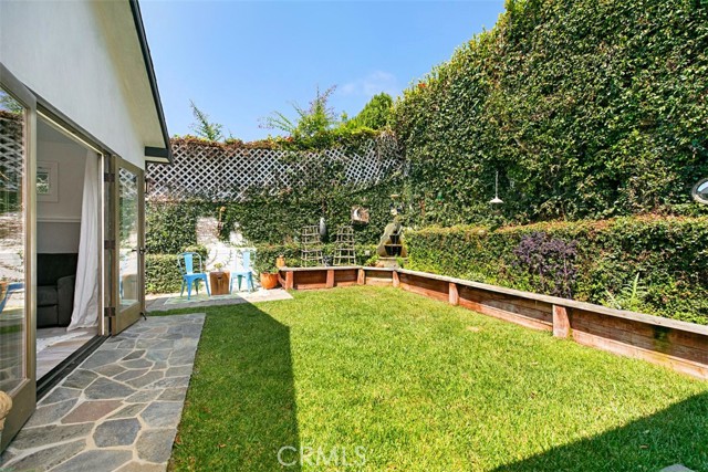 228 Ledroit Street, Laguna Beach CA: https://media.crmls.org/medias/1699f0eb-a846-449a-b393-534a1fbbb5ac.jpg
