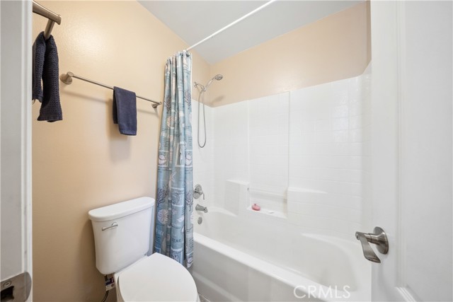 27628 Deerfield Lane, Valencia CA: https://media.crmls.org/medias/169a4187-b3bb-4125-aa2c-d02a3cf31fa5.jpg