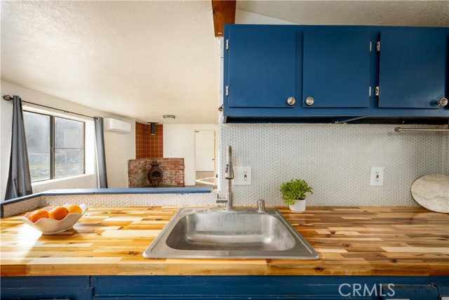 Detail Gallery Image 7 of 18 For 43677 Trail M, Lake Hughes,  CA 93532 - 2 Beds | 1 Baths