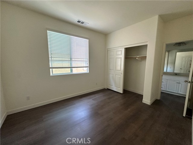 712 Ash Lane, Pomona CA: https://media.crmls.org/medias/169c5167-a8b1-45b7-8b5f-dfbe8b8d60aa.jpg