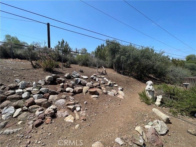 32401 Barber Road, Agua Dulce CA: https://media.crmls.org/medias/169c613f-a8d8-4da7-9212-d05eeb947af1.jpg