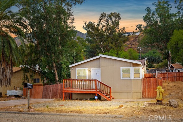 17603 Hayes, Lake Elsinore CA: https://media.crmls.org/medias/169d4fe1-720d-4eed-9b49-4bbd05196967.jpg