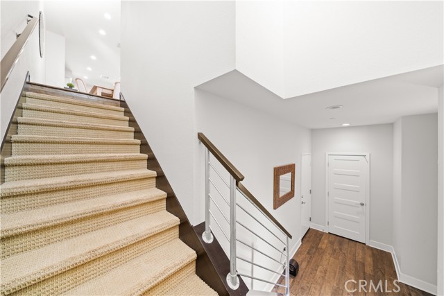 9 Compass Court, Aliso Viejo CA: https://media.crmls.org/medias/169d8cc7-9d04-47ff-a095-b15c0e92f082.jpg