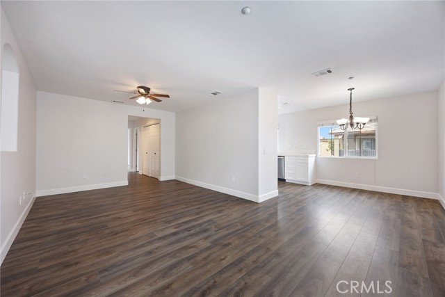 Detail Gallery Image 13 of 27 For 25860 Iris Ave a,  Moreno Valley,  CA 92551 - 2 Beds | 2 Baths