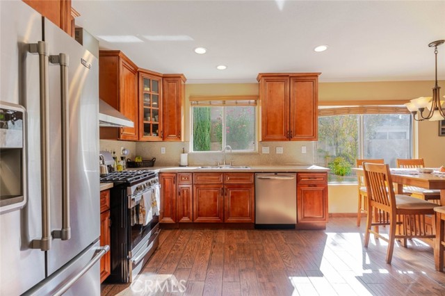 Detail Gallery Image 17 of 46 For 40055 Denham Dr, Palmdale,  CA 93551 - 5 Beds | 3 Baths