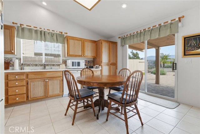 Detail Gallery Image 17 of 59 For 33281 via Chapparo, Temecula,  CA 92592 - 3 Beds | 2 Baths