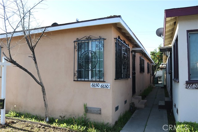 Detail Gallery Image 6 of 22 For 6650 E Olympic Bld, East Los Angeles,  CA 90022 - – Beds | – Baths