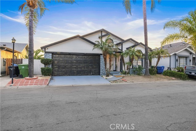 Detail Gallery Image 3 of 46 For 13691 Gavina #433,  Sylmar,  CA 91342 - 3 Beds | 2 Baths