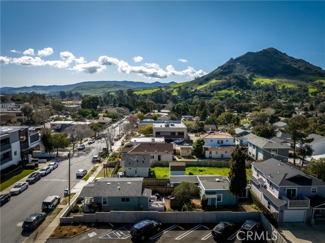 Detail Gallery Image 33 of 37 For 1052 Peach St, San Luis Obispo,  CA 93401 - 4 Beds | 2 Baths