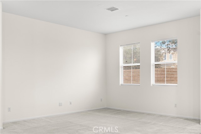 Detail Gallery Image 7 of 22 For 15901 Stresa Ln #6,  Fontana,  CA 92336 - 4 Beds | 3 Baths