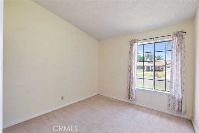 4740 Brookhill Ter, Jurupa Valley CA: https://media.crmls.org/medias/169ff0fd-ed92-4f60-bf3c-ffdd8c737824.jpg
