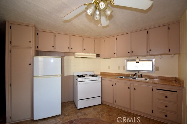 Detail Gallery Image 7 of 16 For 56254 29 Palms Hwy #29,  Yucca Valley,  CA 92284 - 1 Beds | 1 Baths