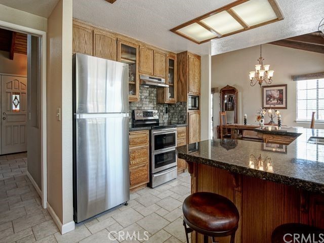Detail Gallery Image 6 of 25 For 984 Pinon Rd, Pinon Hills,  CA 92372 - 3 Beds | 2/1 Baths