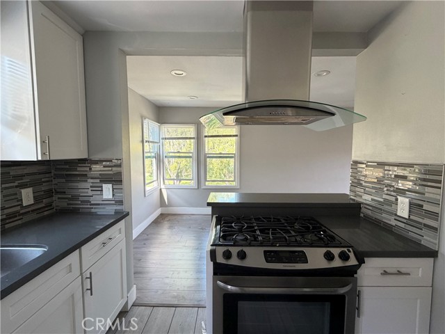 Detail Gallery Image 23 of 31 For 2852 Exposition Bld #C,  Santa Monica,  CA 90404 - 2 Beds | 1 Baths