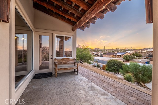 57045 Plaza Del Amigo, Yucca Valley CA: https://media.crmls.org/medias/16a11d22-366a-4561-b701-edc719effbac.jpg