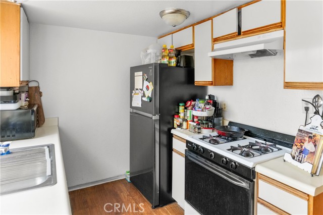 1726 W 150th Street, Gardena CA: https://media.crmls.org/medias/16a2b42a-6805-4905-86b0-aa4156582858.jpg