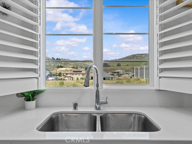 21300 Telegraph Road, Riverside CA: https://media.crmls.org/medias/16a325cb-88c5-468b-8d57-55d3ddbf14d2.jpg