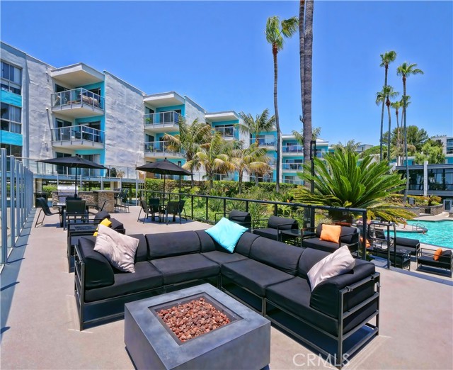 630 The Village, Redondo Beach CA: https://media.crmls.org/medias/16a3991d-0308-48d2-a77f-324a926d2333.jpg