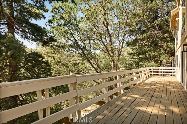 Detail Gallery Image 5 of 23 For 26495 Walnut Hills Dr, Lake Arrowhead,  CA 92391 - 3 Beds | 2 Baths