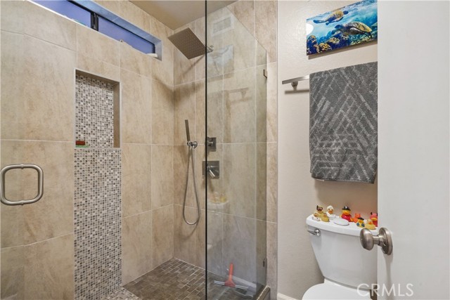 485 Wedgewood Court, Duarte CA: https://media.crmls.org/medias/16a3cbdc-eff4-40d3-b7a6-9f097c8acdc5.jpg