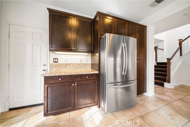 Detail Gallery Image 15 of 48 For 208 W Cork Tree, Orange,  CA 92865 - 3 Beds | 2/1 Baths