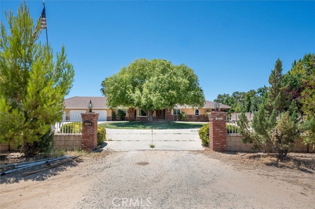 2056 W Avenue O, Palmdale CA: https://media.crmls.org/medias/16a6711e-acdf-4eeb-bc60-6ca33743a7c9.jpg