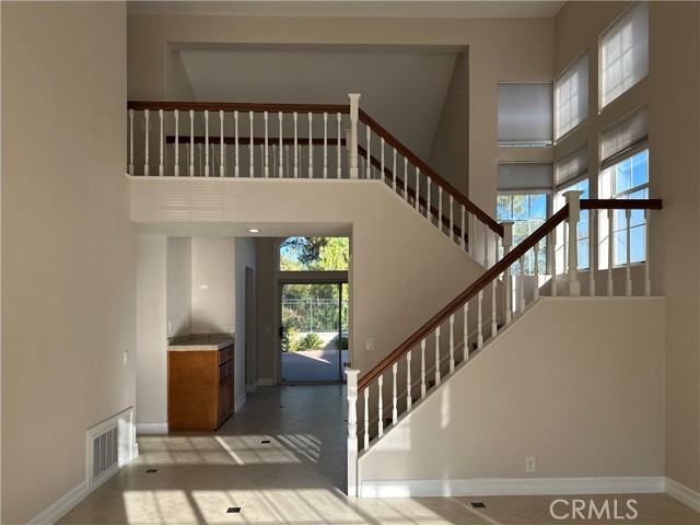 26582 Via Mondelo, Mission Viejo CA: https://media.crmls.org/medias/16a73399-de06-41cf-9ea7-851e9bbb9c9d.jpg