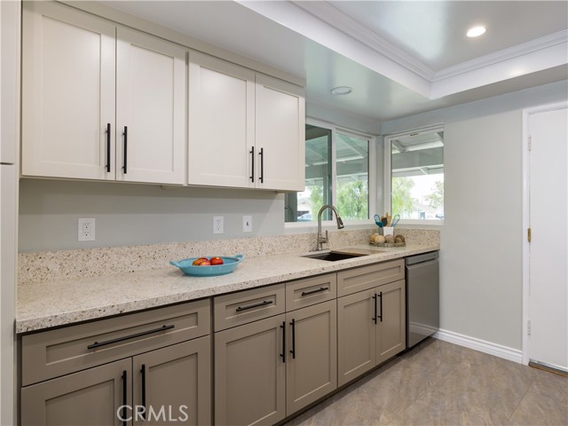 Detail Gallery Image 13 of 34 For 17122 S Orchard Ave, Gardena,  CA 90247 - 4 Beds | 2 Baths