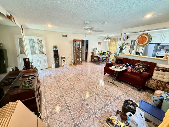 Detail Gallery Image 16 of 34 For 19107 Lyle Ave, Corona,  CA 92881 - 3 Beds | 2 Baths