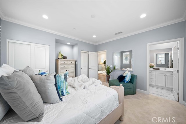 Detail Gallery Image 10 of 62 For 26 Lowland, Irvine,  CA 92602 - 5 Beds | 5/1 Baths