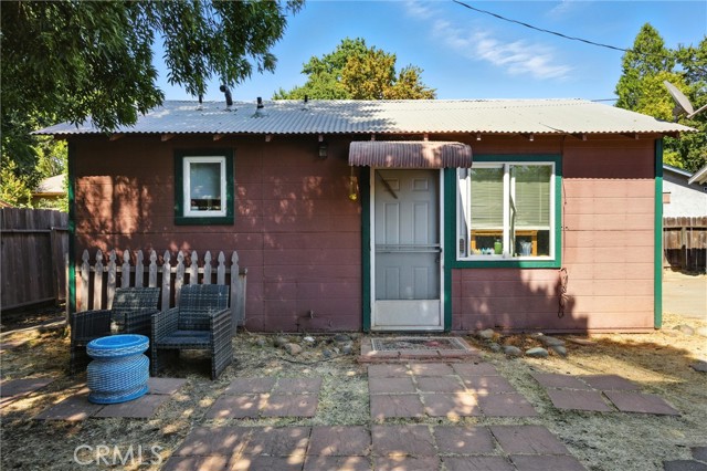 Detail Gallery Image 24 of 24 For 324 W 16th St, Chico,  CA 95928 - 3 Beds | 2 Baths