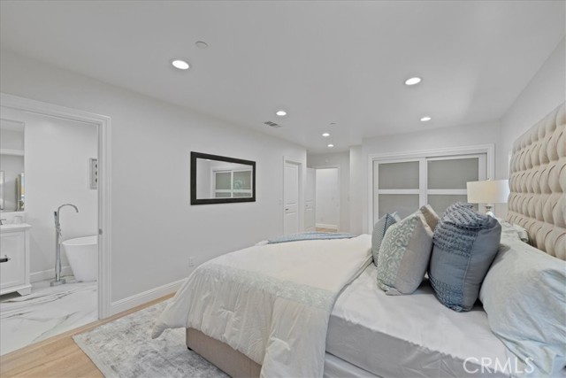 Detail Gallery Image 23 of 46 For 2209 E California Blvd, San Marino,  CA 91108 - 5 Beds | 4 Baths