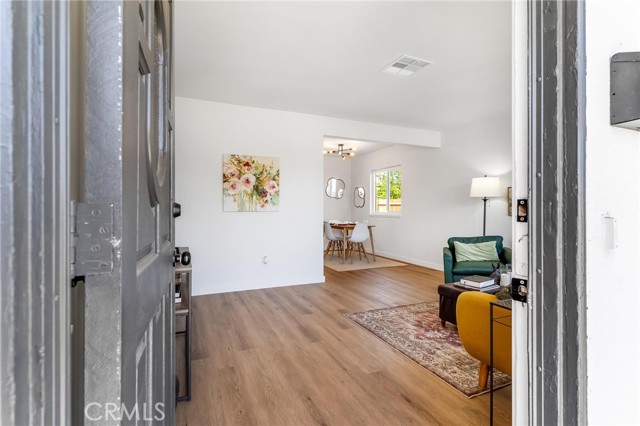 19436 Chaparral Street, Rialto CA: https://media.crmls.org/medias/16a9089a-3ff1-4b1f-ad84-ee35f068b06d.jpg