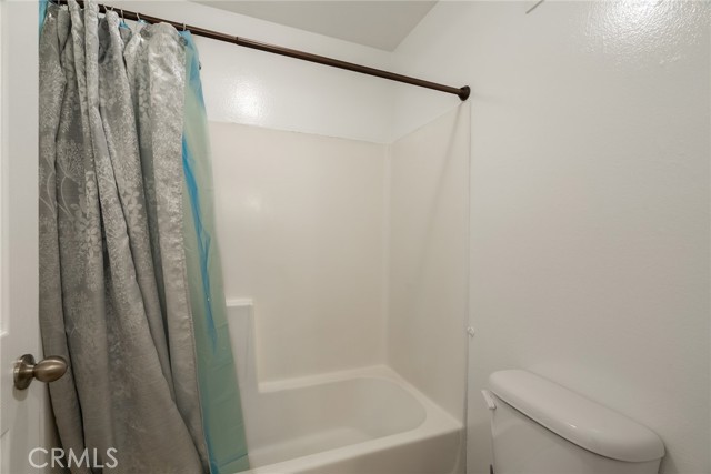 Detail Gallery Image 16 of 33 For 10149 Commerce Ave #8,  Tujunga,  CA 91042 - 2 Beds | 2 Baths