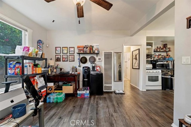 Detail Gallery Image 12 of 32 For 323 E Colton, Redlands,  CA 92374 - – Beds | – Baths