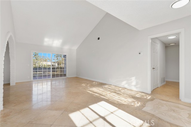 Detail Gallery Image 10 of 45 For 21841 Zuni, Lake Forest,  CA 92630 - 4 Beds | 2/1 Baths