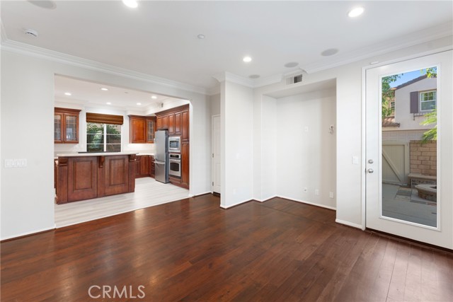 MLS #OC25229086 image #8