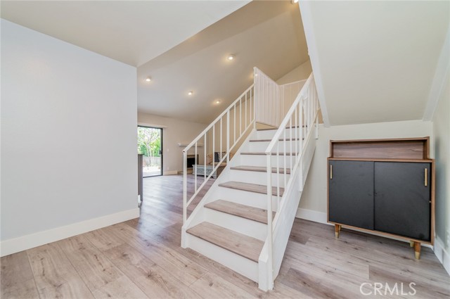 Detail Gallery Image 3 of 27 For 3 Park, Irvine,  CA 92604 - 3 Beds | 2/1 Baths