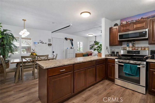 Detail Gallery Image 17 of 44 For 957 E George St, Banning,  CA 92220 - 4 Beds | 3 Baths