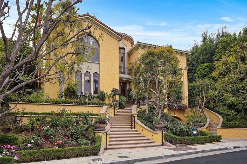 MLS #SR25238686 img 1