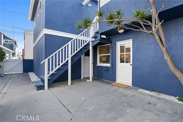 Detail Gallery Image 5 of 48 For 502 36th St, Newport Beach,  CA 92663 - 5 Beds | 4 Baths