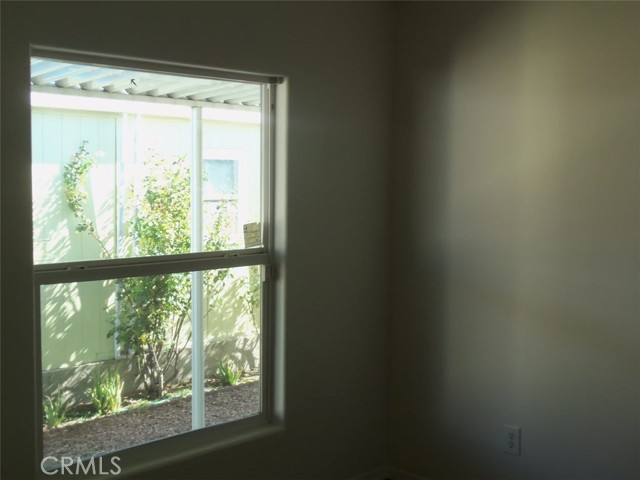 Detail Gallery Image 12 of 27 For 1600 S San Jacinto Ave #97,  San Jacinto,  CA 92583 - 3 Beds | 2 Baths